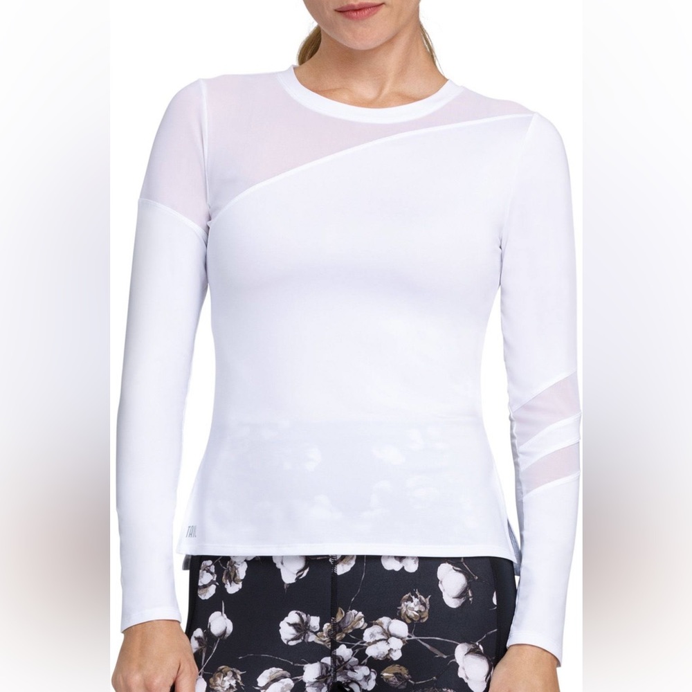 Tail Augusta top in Chalk White size xs